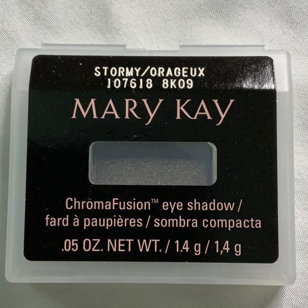 Mary Kay ChromaFusion Eye Shadow - Stormy Gray